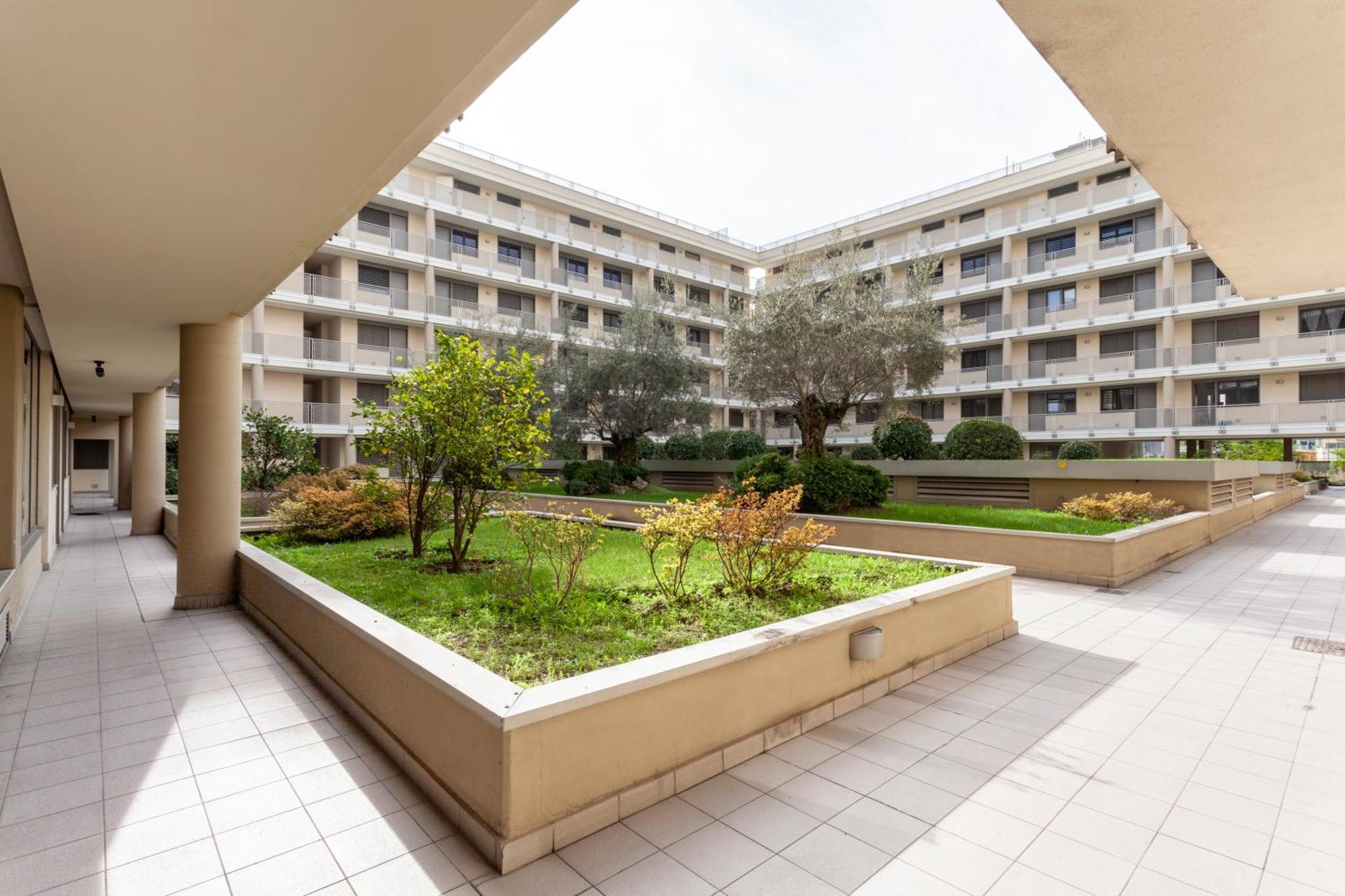 The Tropical Place Milan Exterior photo